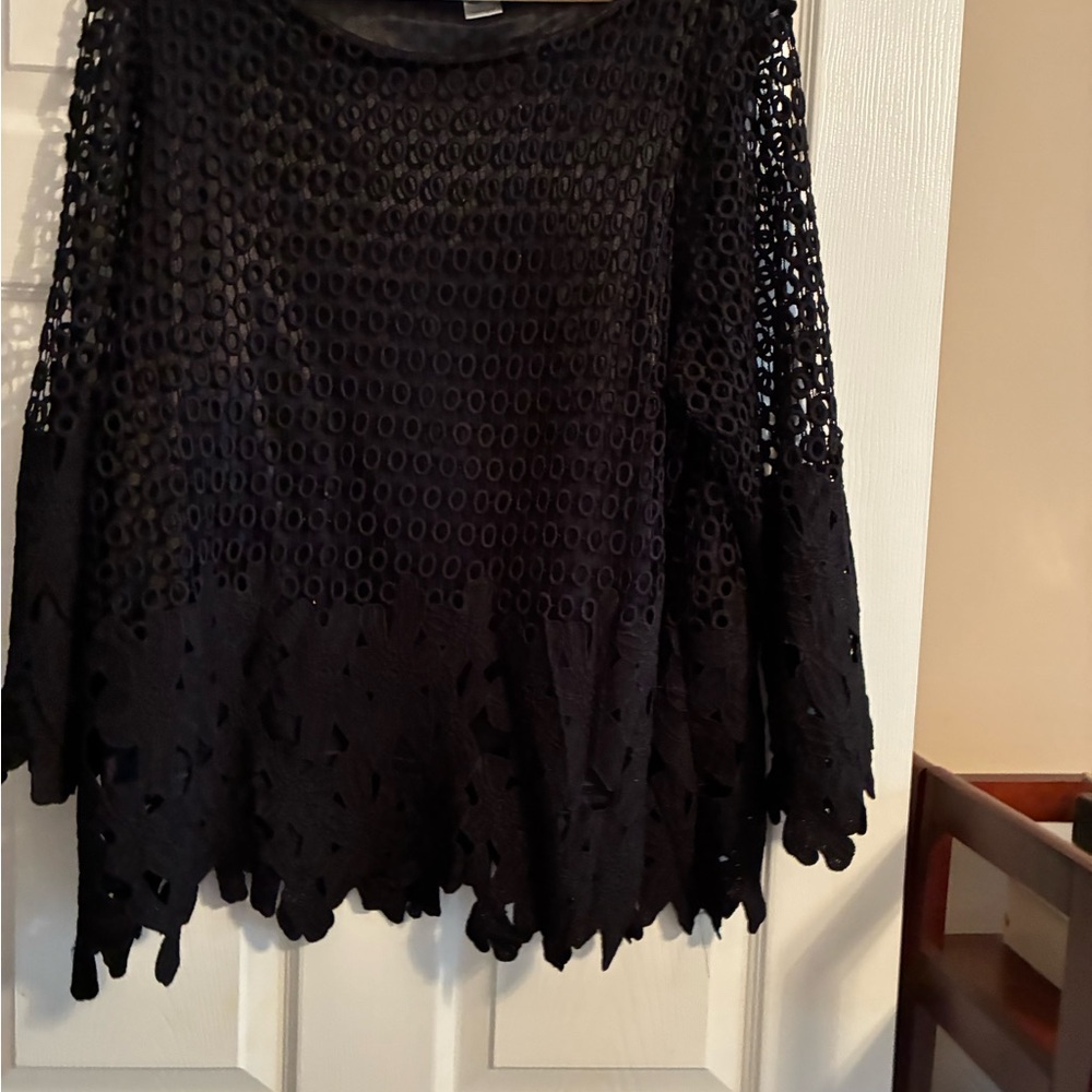 Chic Black Lace Women's Blouse